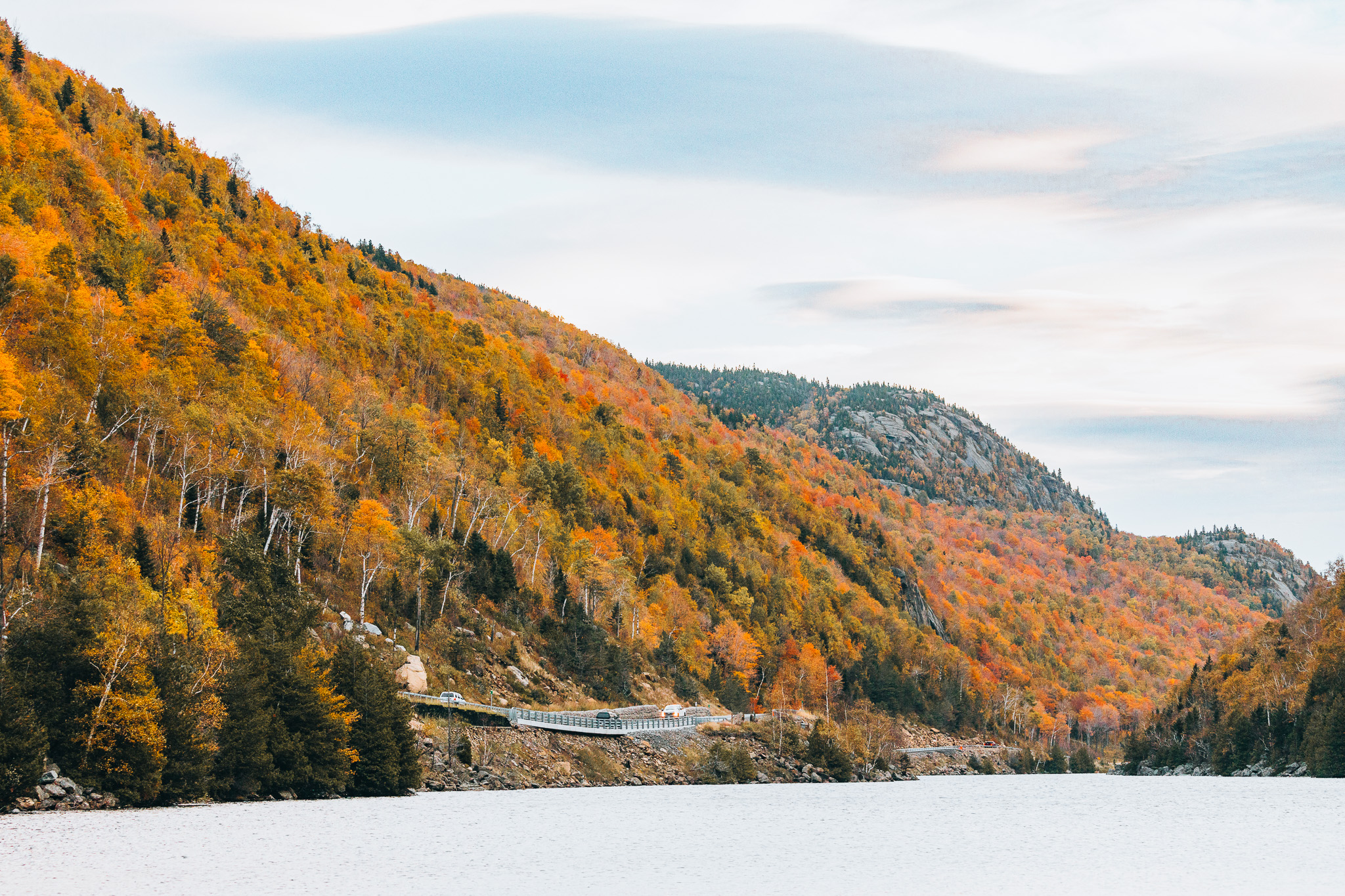 Cascade Lake fall foliage