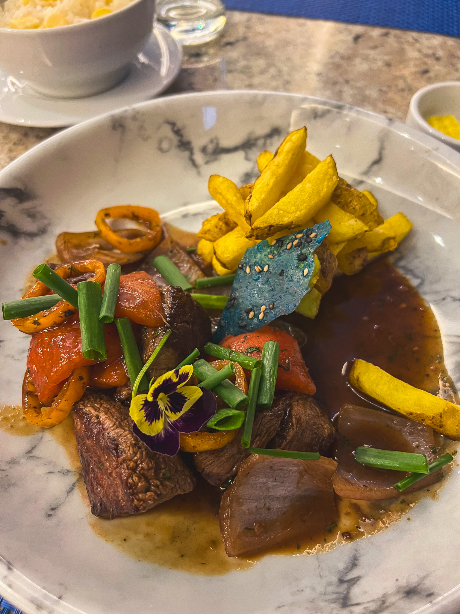 Lomo saltado
